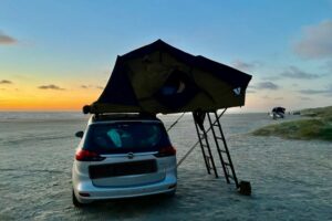 dachzelt am strand